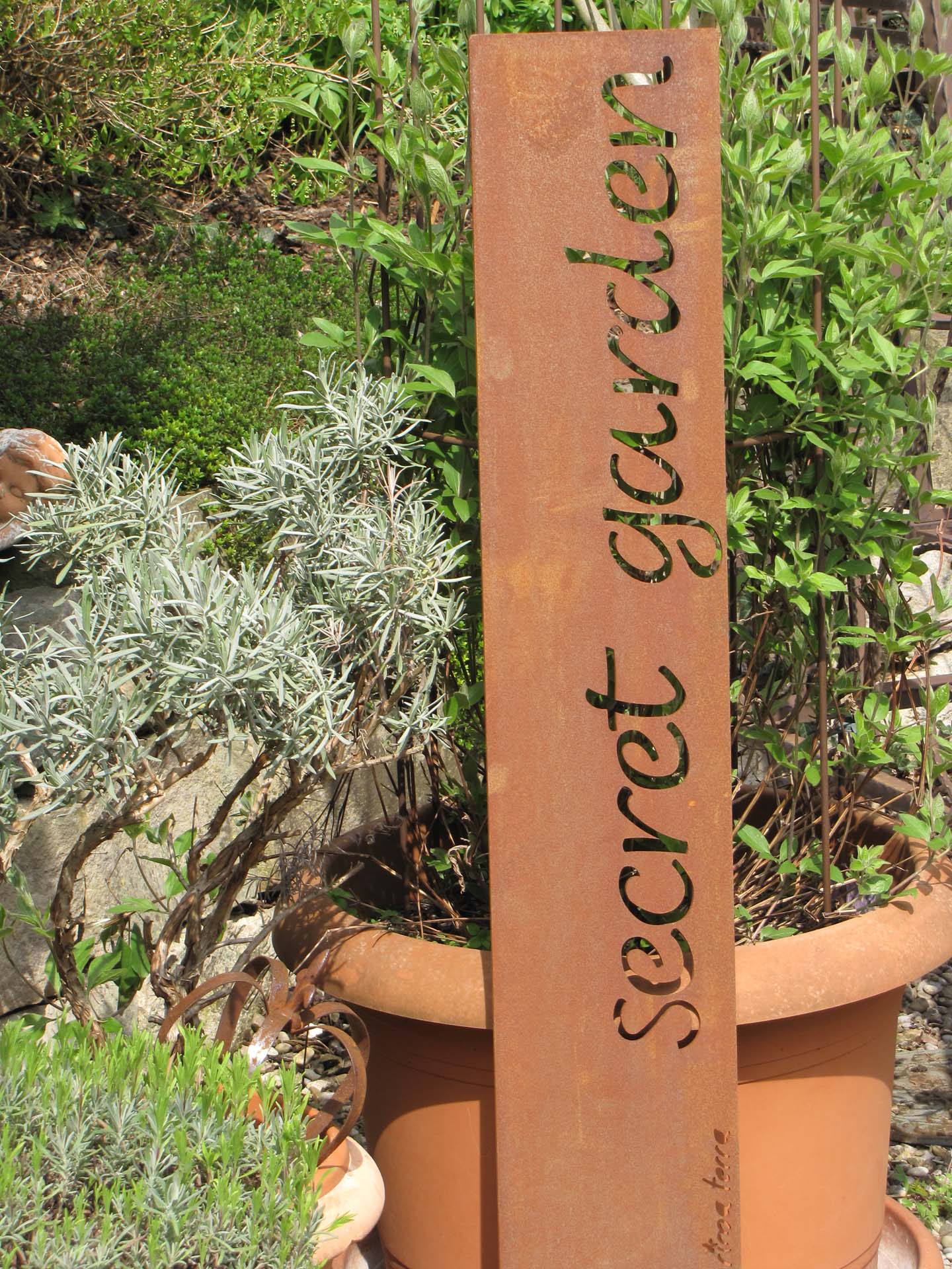 Prima Terra Gartenstele Rost mit Schriftzug Englisch Prima Terra Gartenstele Rost mit Schriftzug Englisch