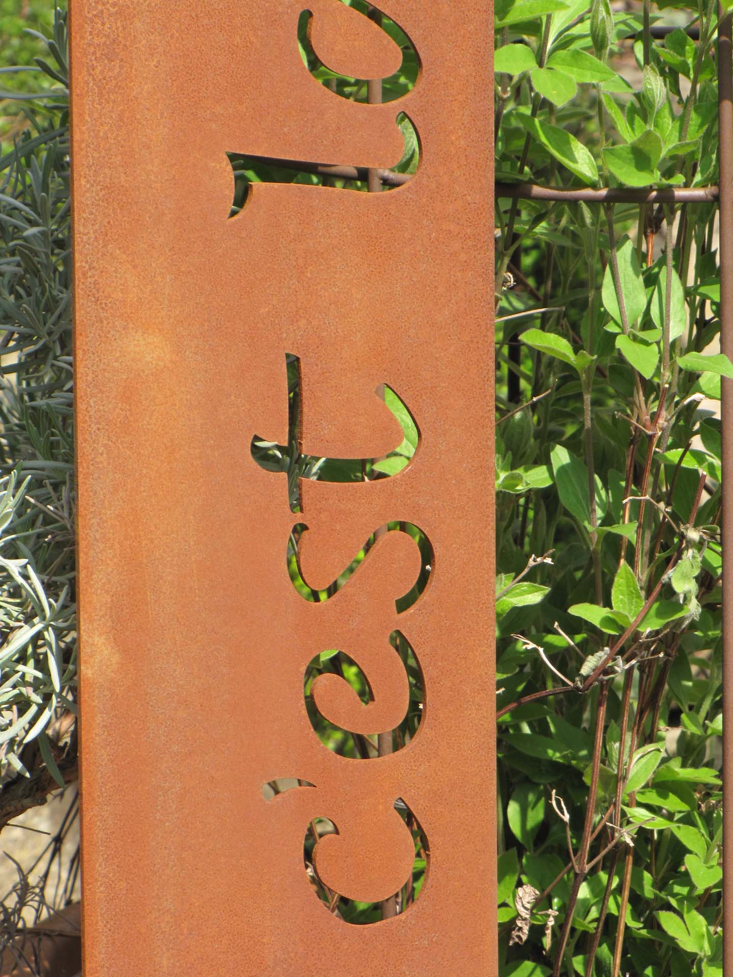 Prima Terra Gartenstele Rost mit Schriftzug Französisch Prima Terra Gartenstele Rost mit Schriftzug Französisch